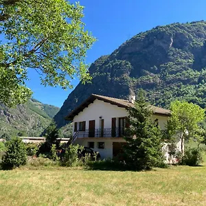 maison-individuelle-au-coeur-du-parc-des-ecrins.hotels-rhonealpes.com/