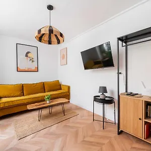 appartement-tout-equipe-et-cosy-18-4p.fr-paris.fr/